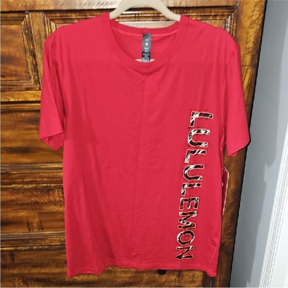 Lululemon Fundamental T Men’s Sz Large DKRD Special Edition